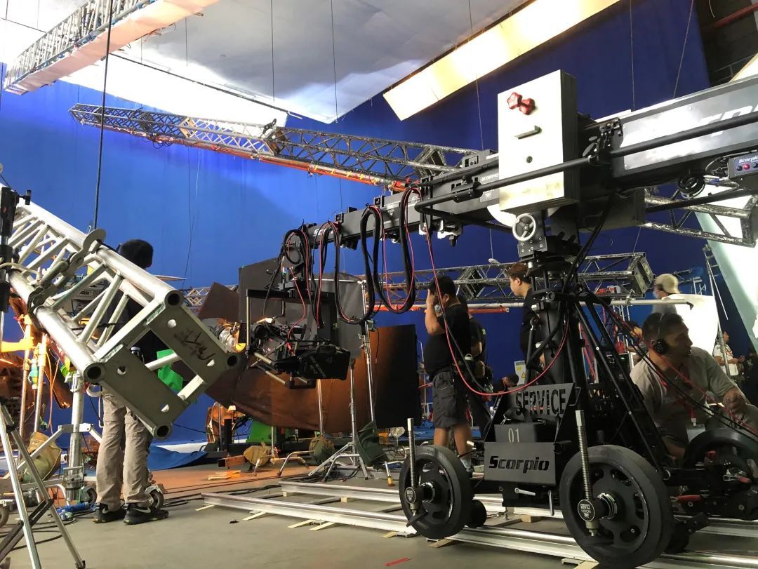 火力全开,天蝎17尺电子伸缩炮助力电影《金刚川》拍摄!