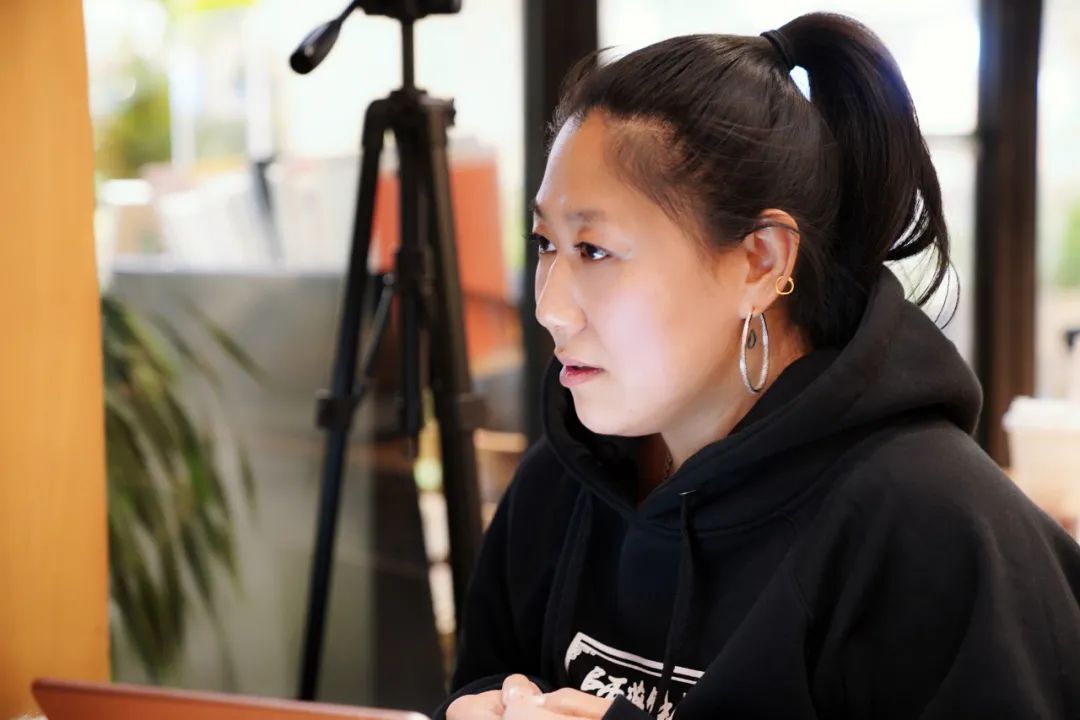 不可多得的邓璐不只是中国第一女斯坦尼康摄影师